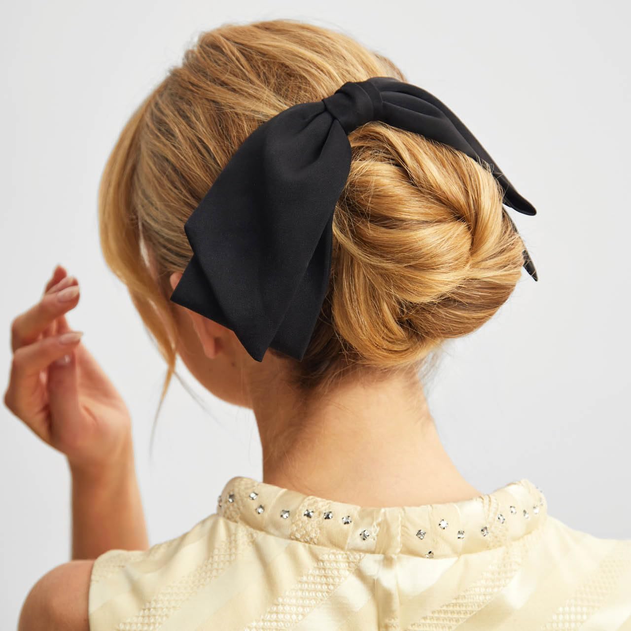 RECYCLED FABRIC BOW HAIR CLIP | Hair accessories | LOSHEN & CREM